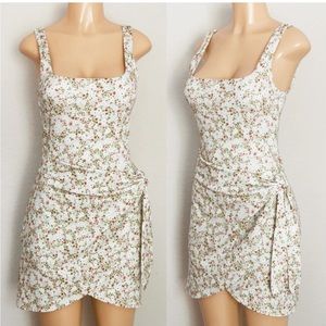 Aritzia Wilfred Floral Saturn Mini Dress Size M Wrap Skirt Square Neck Sage